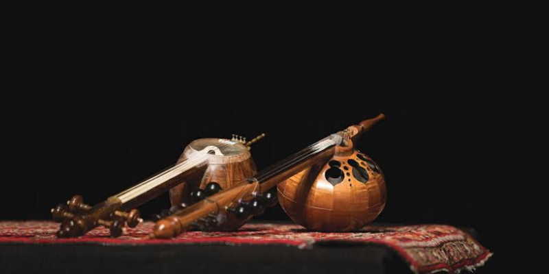 Persian kamancheh spike fiddle bowed string instrument used in classical Iranian music