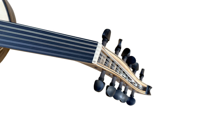 عود میراث 100 ساله از Miras Lute